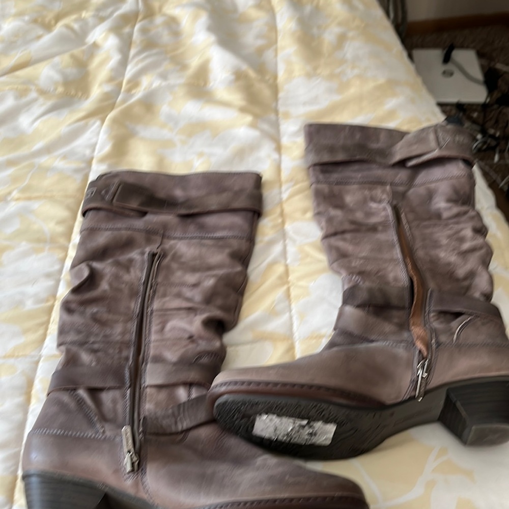 Leather boots